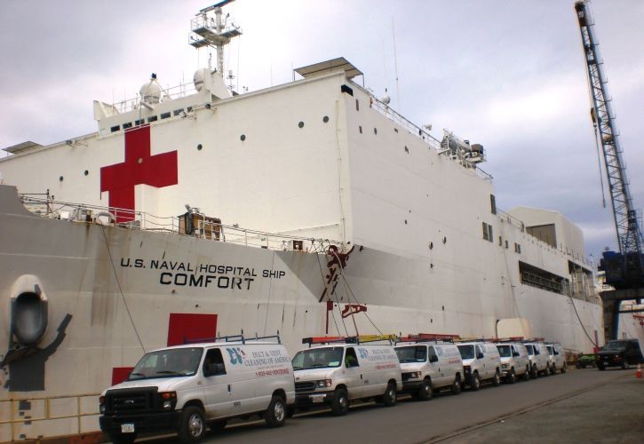 USNS Comfort United_States_Navy.jpg